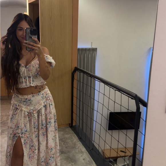 Pretty Little thing flower maxi skirt set - Picture 5 of 5